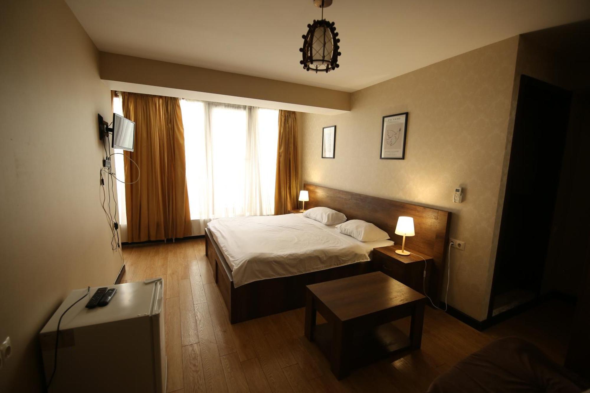 Dream Sky Hotel Tbilisi Exterior foto